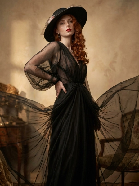 A_woman_with_long_wavy_red_hair_and_freckles_weari-1774540653932