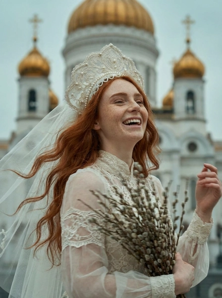 Shot_1_-_Dynamic_movement_close-up_A_joyful_red-h-1774743334211