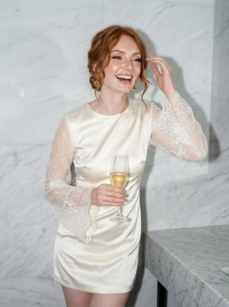 Professional_fashion_magazine_editorial_photograph-1774899616910